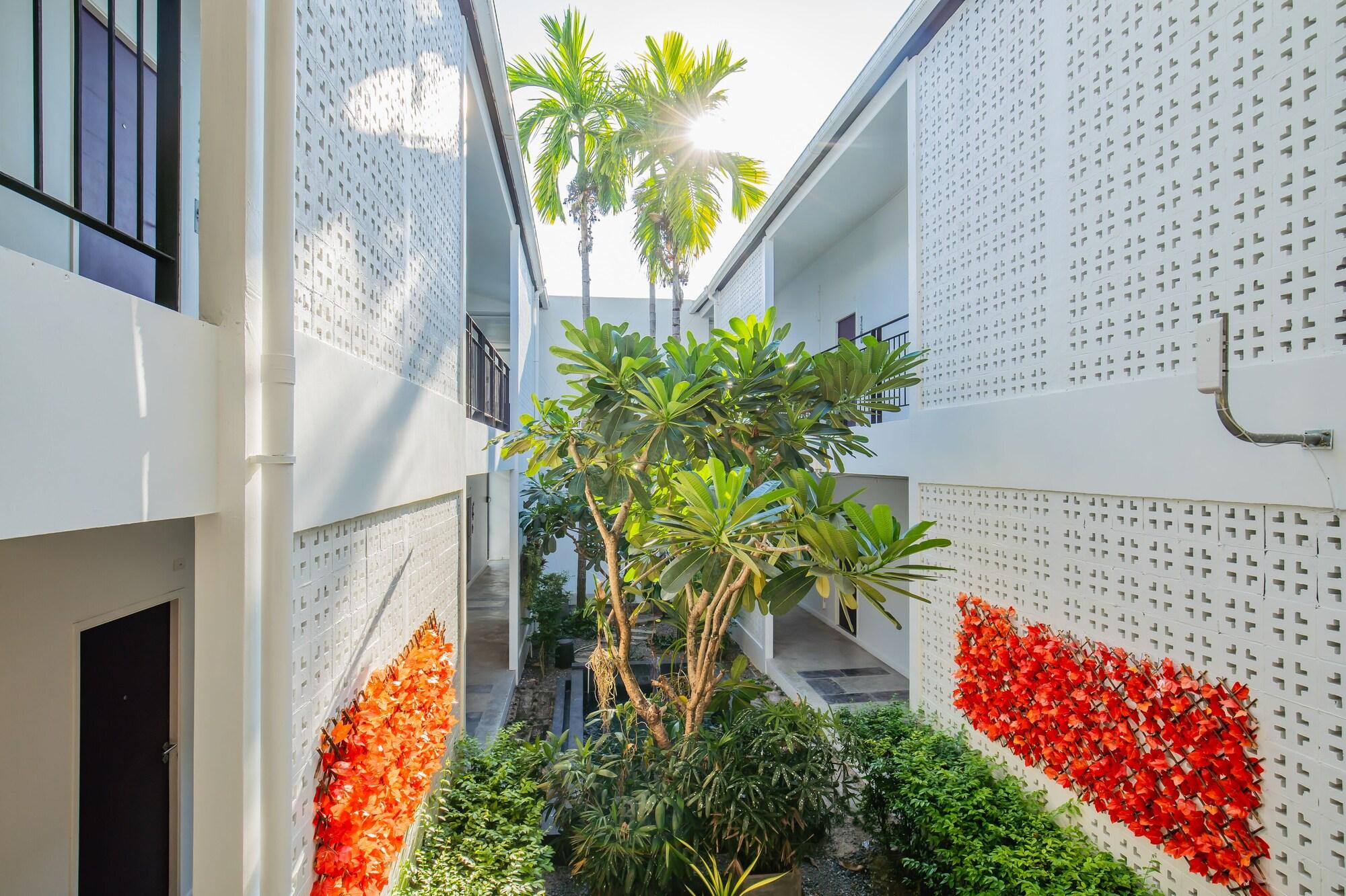 The Rubber Hotel Phuket Thalang Exterior foto